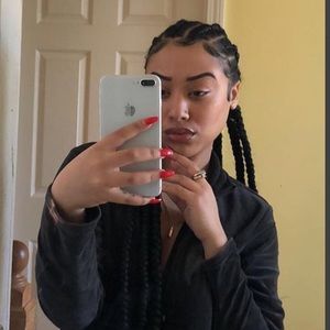 Meet your Posher, Maria